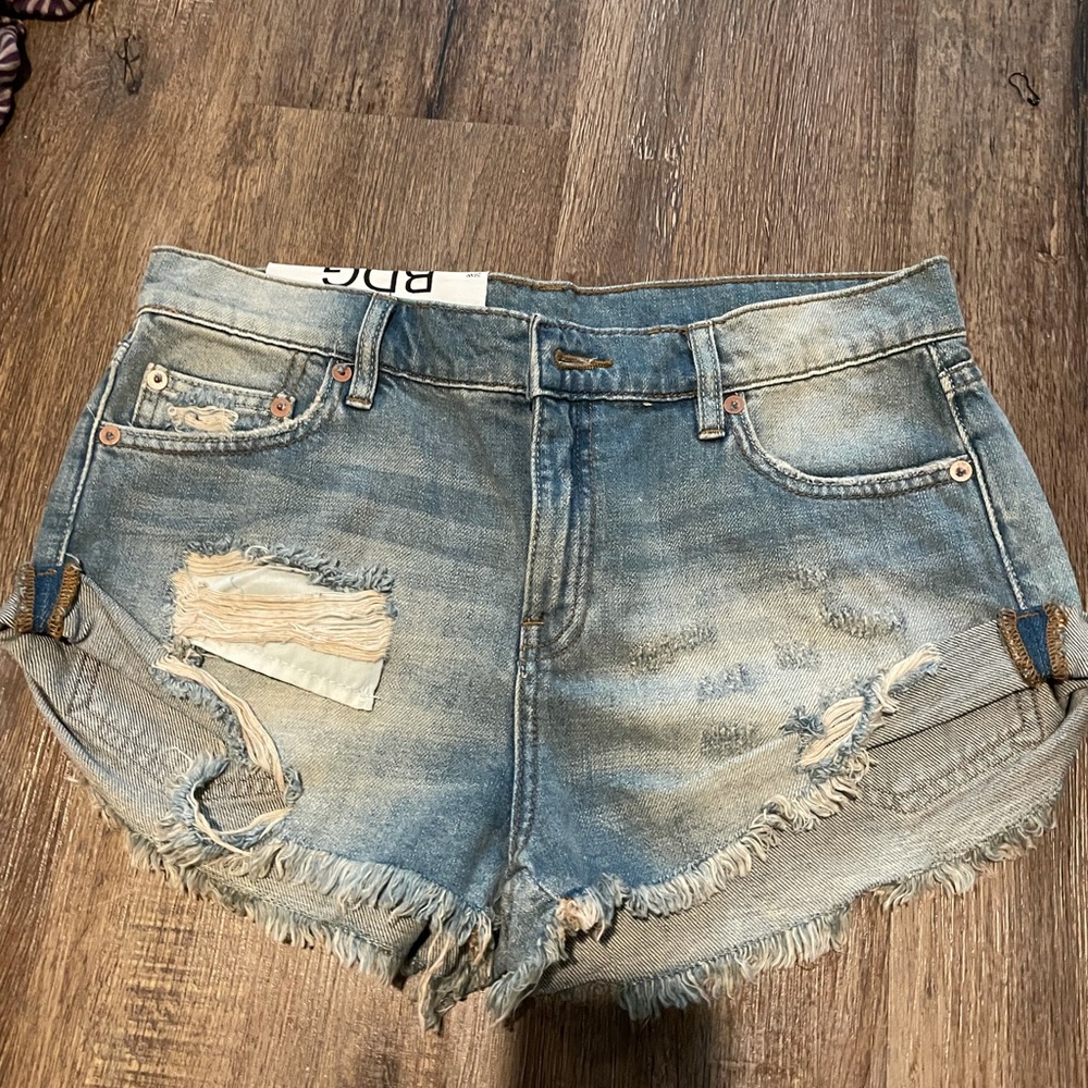 BDG cut off shorts